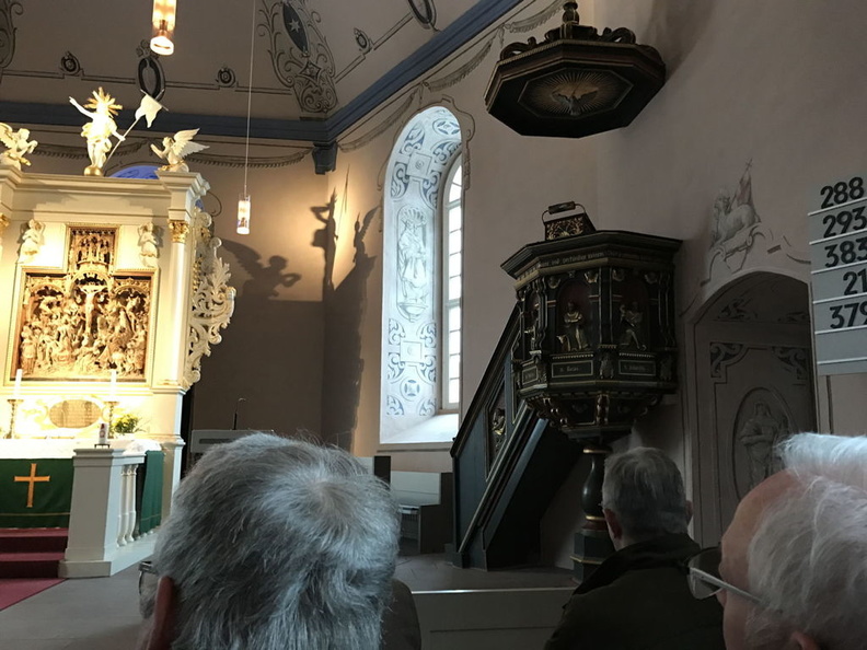 2017 01 22 Gru  nkohlwanderung zur Martinskirche Beedenbostel und dann zum Heidehof Bilder von Ralf 059